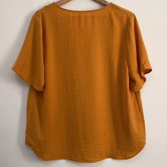 Mustard Coloured V neckline T-Shirt - Size 18 - Picture 5 of 6